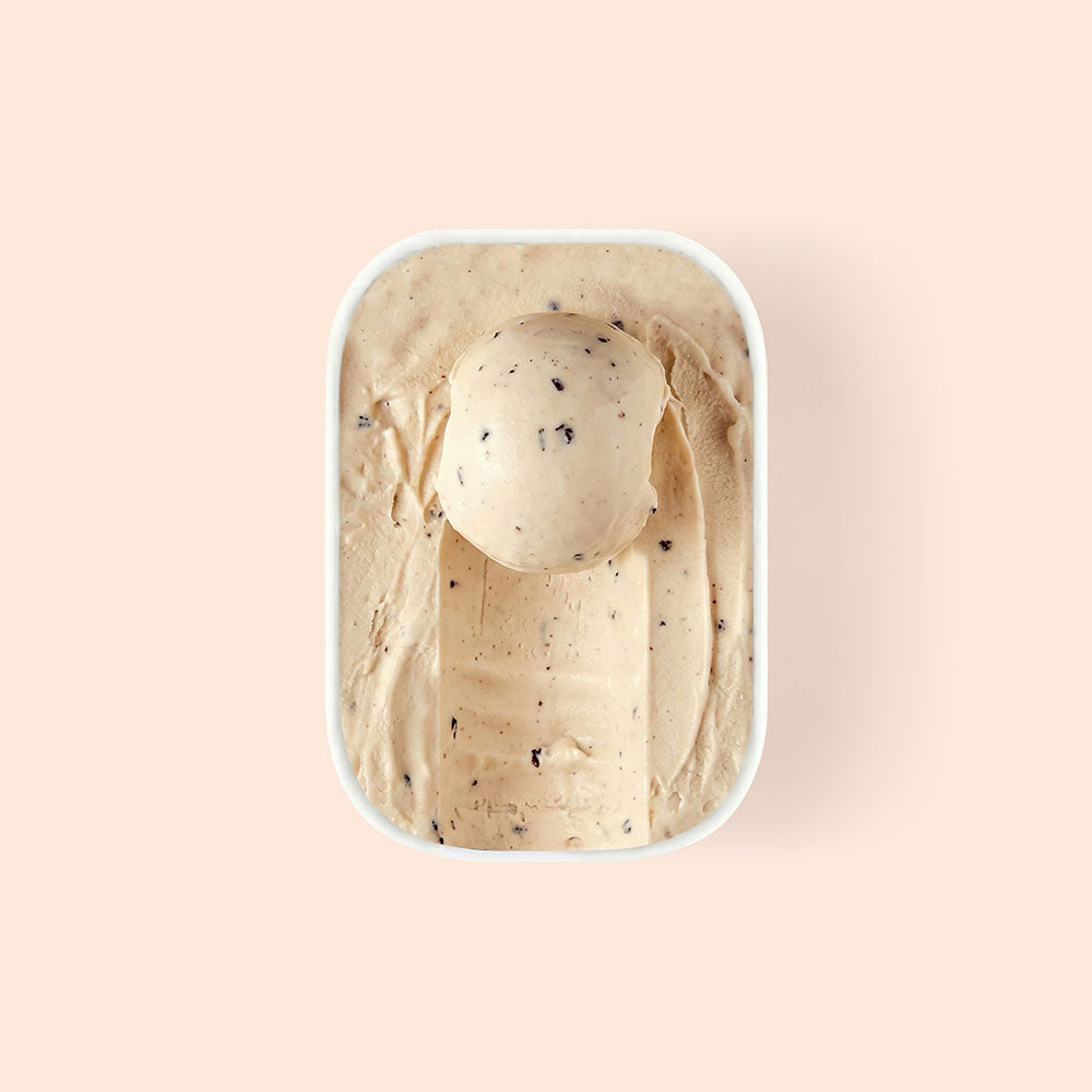 Overview of half scooped hazelnut stracciatella gelato